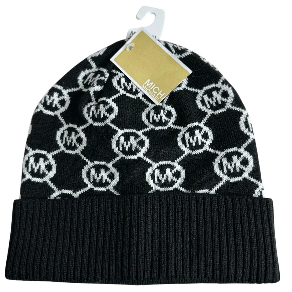 Michael Kors Black Circle Monogram Logo Jet Set Knit Beanie Hat NWT